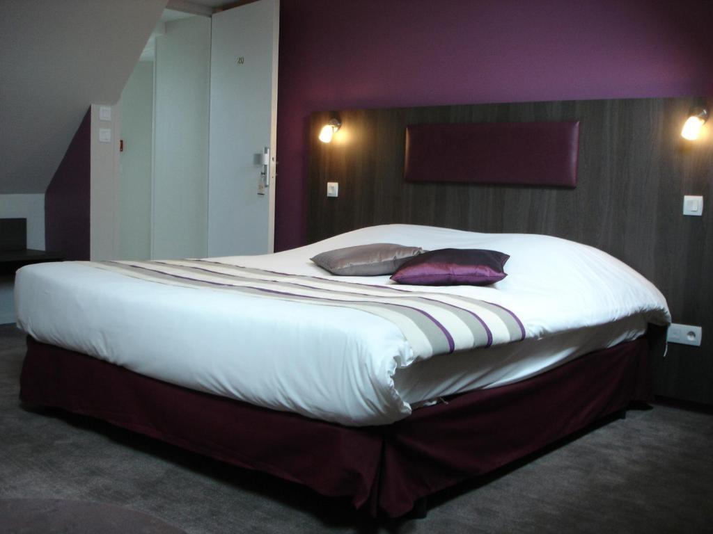 Logis Hotel Spa Restaurant Au Site Normand Clécy 객실 사진