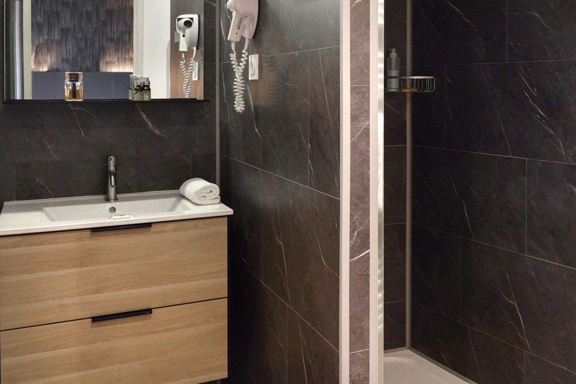 Logis Hotel Spa Restaurant Au Site Normand Clécy 외부 사진